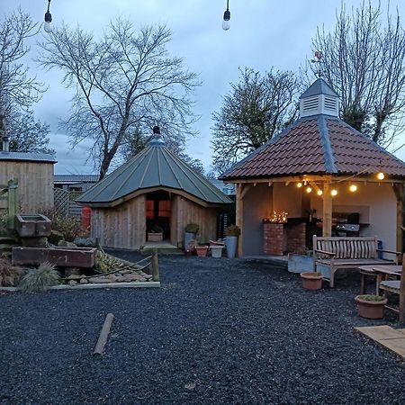 Lucker Mill Shepherds Huts Екстериор снимка