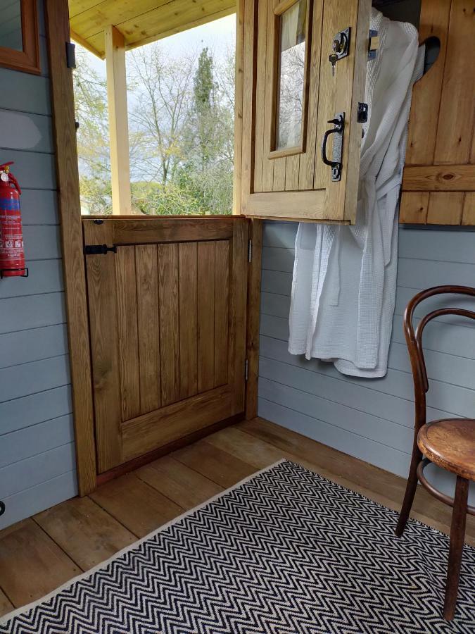 Lucker Mill Shepherds Huts Екстериор снимка