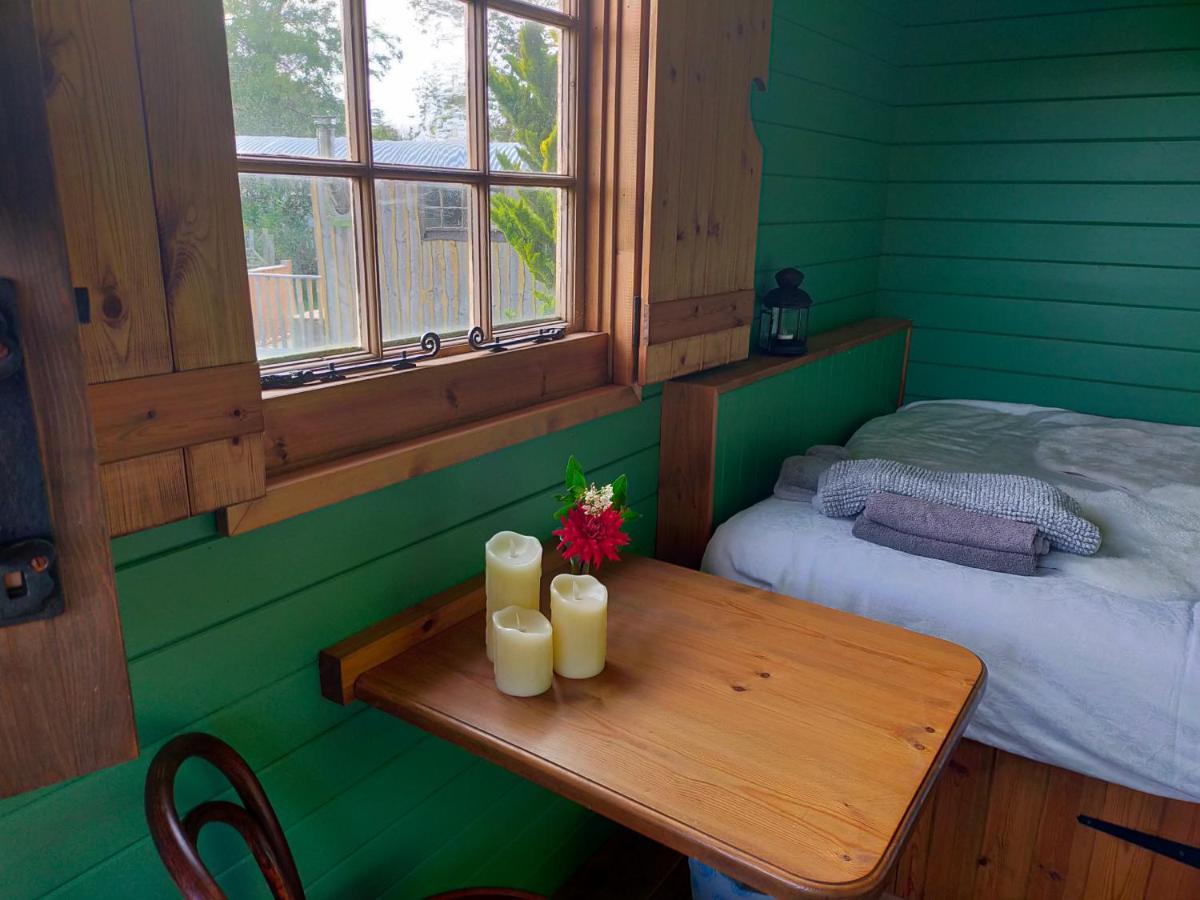 Lucker Mill Shepherds Huts Екстериор снимка